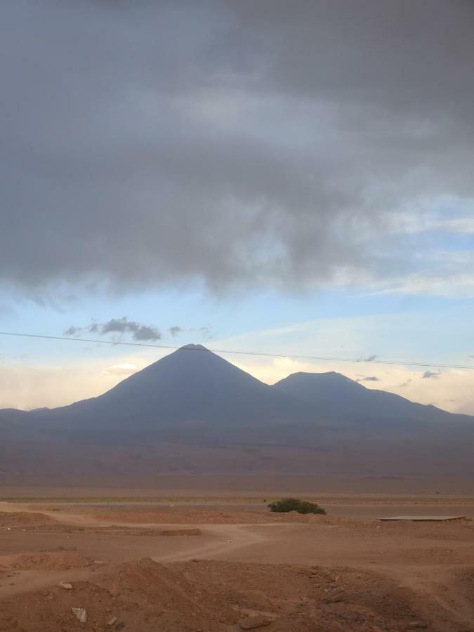 Hostal Katari San Pedro de Atacama Exterior photo