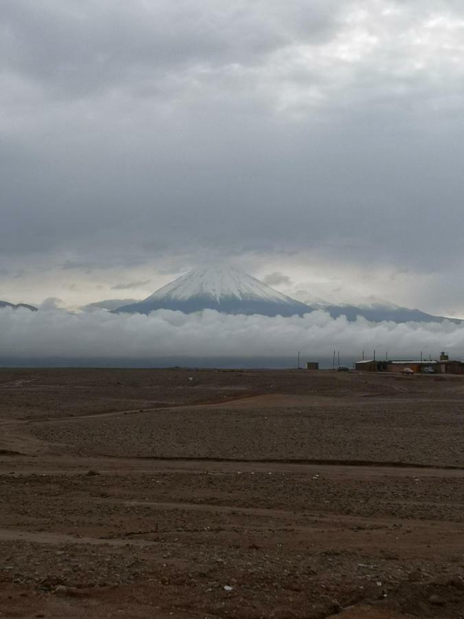 Hostal Katari San Pedro de Atacama Exterior photo